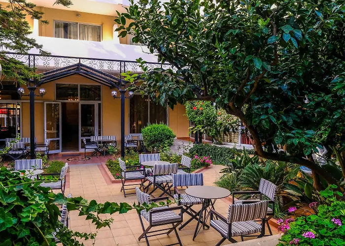 Achillion Palace Hotel Rethymno City Center