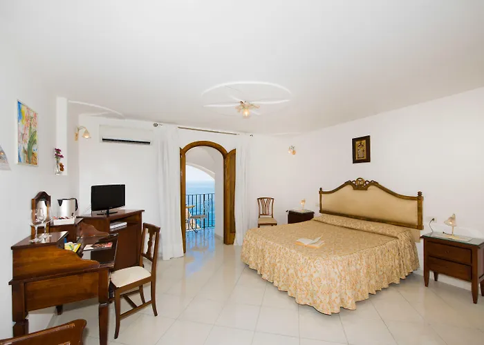 La Rosa Dei Venti Aparthotel Positano