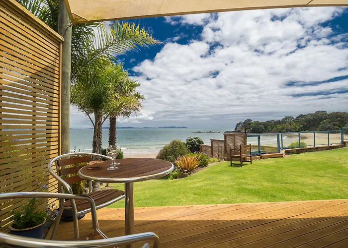 By The Bay Beachfront Apartments Mangonui